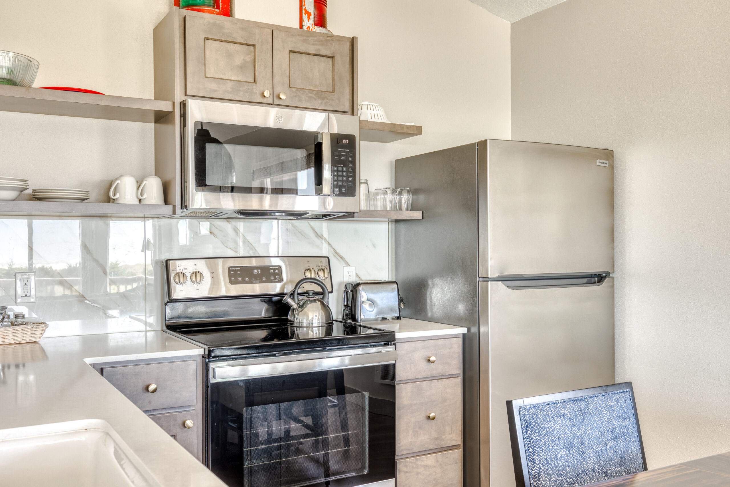 Lighthouse Oceanfront Resort_014luxury-2-bedroom-oceanfront-suites