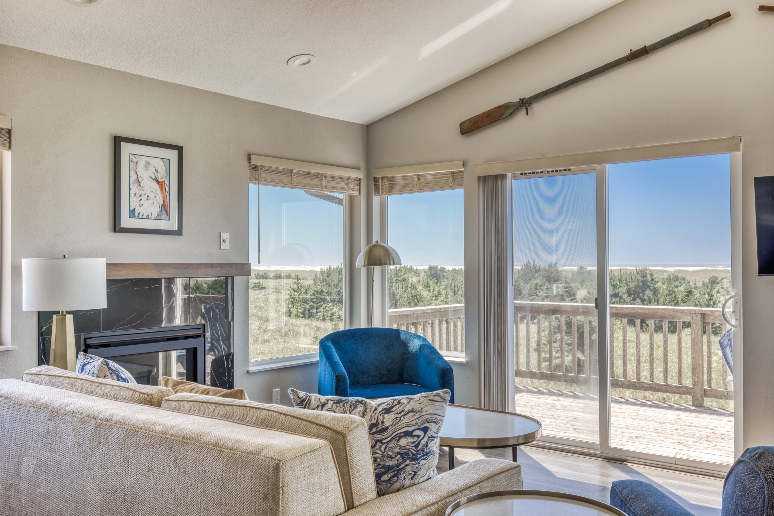 Lighthouse Oceanfront Resort_024luxury-2-bedroom-oceanfront-suites